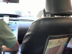 Leie, Blasen, Sperma im mund, Fussjob, Freundin, Handjob, Im freien, Geschwollene nippel