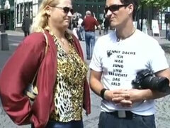 Cunnilingus, Amateur, Tetas grandes, Rubia, Alemán, Al aire libre, Público, Realidad