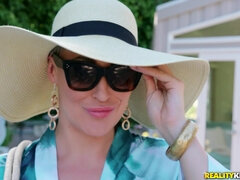 Amateur, Culo, Culo grande, Rubia, Engañando, Universitaria, Masturbacion con pies, Coño