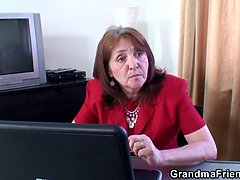 Tetas grandes, Checa, Maduro, Mamá, Oficina, Realidad, Gritar, Trio