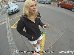 Blonde, Sucer une bite, De plein air, Pov, Public, Adolescente