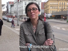 Brunette brune, Tchèque, Hard, Mère que j'aimerais baiser, Argent, Public