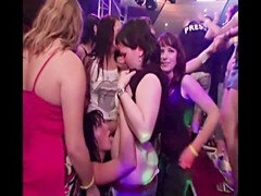 Tetona, Cfnm, Orgía, Fiesta, Tetas