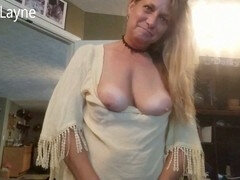 Pijpbeurt, Gevangen, Bedriegen, Sperma in mond, Huisvrouw, Masturbatie, Rijpe lesbienne, Moeder