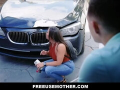 Grosser arsch, Grosse titten, Blasen, Latina, Milf, Mutti, Sohn, Stiefmutter