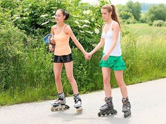 キス, レズビアン, なめる, 下着, アウトドア, オマンコ, 剃毛, ストリッピング