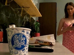 18 jahre, Braunhaarige, Hochschule, Hd, Küche, Mutti, Realität, Unter dem rock