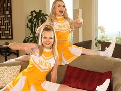 18 летние, Лизание, Мастурбация, Бритые, Тощие, Стриптизерша, Молоденькие, Сиськи