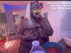Mooie dikke vrouwen, Zwart, Brits, Zwart, Voeten, Dominante vrouw, Eten, Tieten likken
