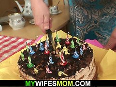Belle grosse femme bgf, Gros seins, Sucer une bite, Tromperie, Queue, Mature, Adolescente, Nénés
