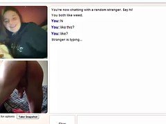 Homme nu et filles habillées, Exhib, Masturbation, Voyeur