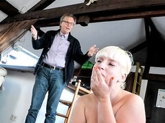 Grosser arsch, Blondine, Blasen, Sperma im mund, Hundestellung, Deutsch, Ehemann, Natürlichen titten