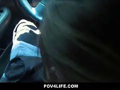 Sucer une bite, Voiture, Mamelons, Orgasme, Piercing, Pov, Adolescente, Nénés