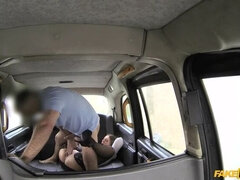 Leie, In den arsch, Auto, Hundestellung, Fingern, Handjob, Lecken, Muschi