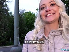 Blonde, Sucer une bite, Plantureuse, Tchèque, Mère que j'aimerais baiser, Orgasme, Public, Réalité