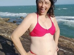 Голышом, На публике