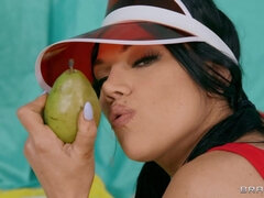 Tussi, Grosse titten, Vollbusig, Natürlichen titten, Pornostars, Realität, Flotter dreier, Titten