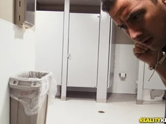 Enthousiasteling, Kont, Grote mammen, Pijpbeurt, Sperma in gezicht, Masturbatie, Kut duiken, Realiteit