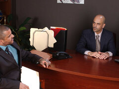 ゲイ, オフィス