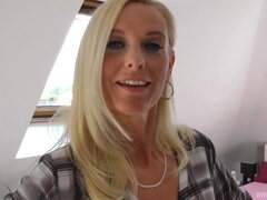 Blond, Pijpbeurt, Dichtbij, Lul, Duits, Huisvrouw, Moeder die ik wil neuken, Moeder
