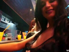 Rubia, Morena, Cfnm, Grupo, Lesbiana, Lencería, Fiesta, Intercambio de parejas