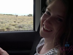 Amateur, Blonde, Doigter, Petite amie, Orgasme, De plein air, Pov, Public