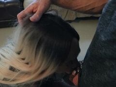 Kont, Blond, Vriendje, Zwart, Natuurlijke tieten, Tatoeage, String, Tieten likken