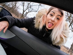 Большая жопа, Минет, В машине, Деньги, Натуральные сиськи, На природе, Молоденькие, Сиськи