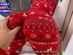 The Best Christmas Gift Is: Step Sister Stuck In A Washing Machine!