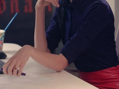 18 летние, Дилдо, Лесбиянка, В офисе, Страпон, Молоденькие, Сиськи, Игрушки