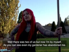 Gros seins, Hard, Énorme, Polonais, Public, Rousse roux, Chevaucher, Tatouage