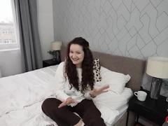 デカチン, フェラチオ, ドイツ人, 毛深い, 天然, 自然山雀, 垂れ乳, ティーン