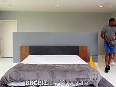 Grosse bite, Sucer une bite, Brunette brune, Éjaculer dans la bouche, Tir de sperme, Queue, Professeur, Nénés