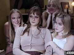 Grosse titten, Blondine, Milf, Muschi, Dürr, Flotter dreier, Titten, Spanner