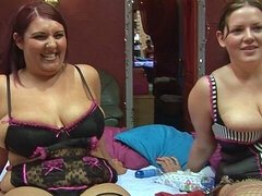 素人, イギリス人, エモ, 手コキする, オージー, 赤毛, 剃毛, ストッキング