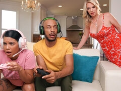 Bruinharig, Bedriegen, Sperma, Vriendin, Hd, Huisvrouw, Moeder die ik wil neuken, Moeder