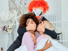 Kont, Biseksueel, Zwart, Pijpbeurt, Hondjeshouding, Interraciaal, Tiener, Trio