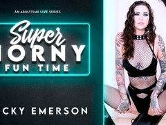 Asombroso, Abierta, Gafas, Madres para coger, Pov, Solo, Tatuaje, Juguetes