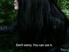 Минет, Брюнетки, Семяизвержение, Член, На природе, Порнозвезда, От первого лица, На публике