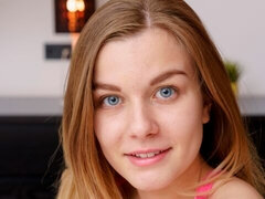 Erstaunlich, Blondine, Kitzler, Masturbation, Natürlichen titten, Rasiert, Jungendliche (18+), Titten