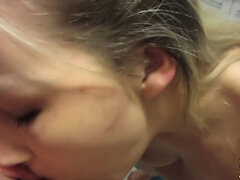 Enthousiasteling, Blond, Pijpbeurt, Daddy, Sperma in gezicht, Hd, Gezichtspunt, Tiener