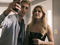 Grosse titten, Blasen, Hundestellung, Riesig, Masturbation, Milf, Schreiend, Rasiert