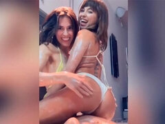 Kont, Badpak, Fetisj, Keuken, Kut duiken, Tiener, Tieten likken, Webcamera