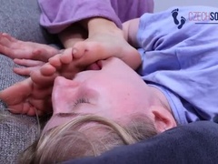 Braunhaarige, Füsse, Fetisch, Hd, Lesbisch, Sklave, Socken, Jungendliche (18+)