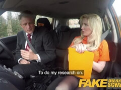 Grosse bite, Sucer une bite, Britannique, En levrette, Hd, Seins naturels, Public, Nénés