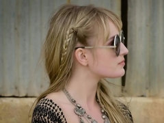 Cunnilingus, Rubia, Lesbiana, Al aire libre, Pequeña, Tetas