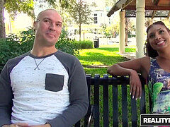 フェラチオ, 中出し, イく瞬間, 手コキする, 淫乱熟女, 現実