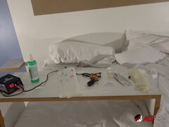 Tussi, Grosse titten, Blasen, Schwanz, Natürlich, Natürlichen titten, Muschi, Ablutschen