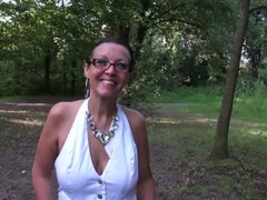 Brunette brune, Hd, Mature, Mère que j'aimerais baiser, De plein air, Public
