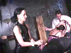 緊縛, フェラチオ, フェムドム, 指いじり, ドイツ人, オナニー, スパンキング, おもちゃ